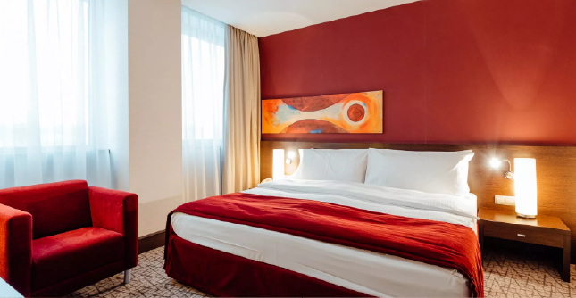 Bedroom in the Classic Studio at Holiday Inn Žilina.